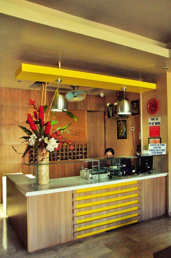 Gv Hotel - Talisay City Экстерьер фото