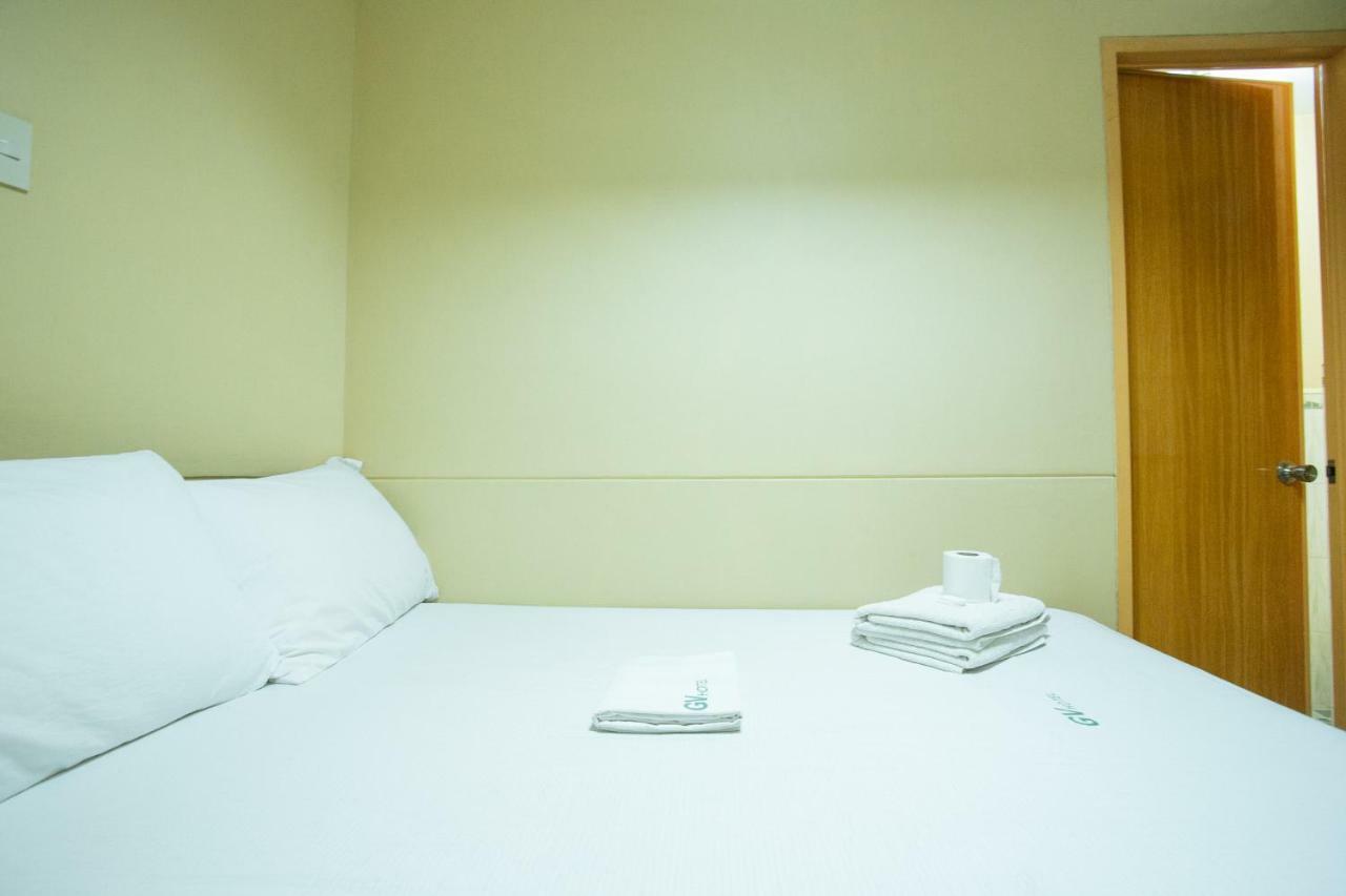 Gv Hotel - Talisay City Экстерьер фото